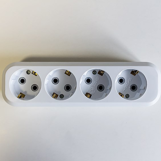 Колодка с заземлением, 4 гнезда, IP20, "Пересвет"