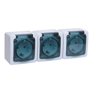 Розетка 3-я с с/з цвет крышки дымчатый, &quot;Гермес Plus&quot; IP54 РСб23-3-ГПБд &quot;ИЭК&quot;