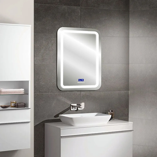 Зеркало "Марта" 550*800мм, сенсор выключатель, подогрев, часы