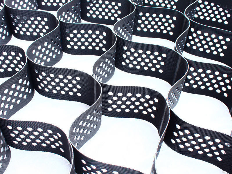 Георешетка Геоспан ОРП у 30/10 (высота 100мм., ячея 210*210мм) с перфорацией  4,3*4,5м